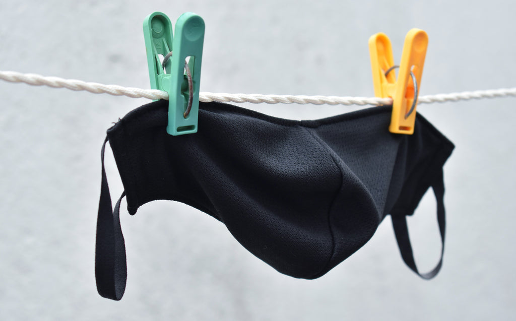 Cómo lavar un cubrebocas reutilizable